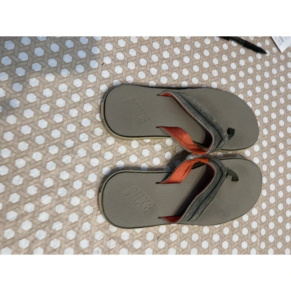 Mens‎ Nike Vintage  Sandals Flip Flops Size 7